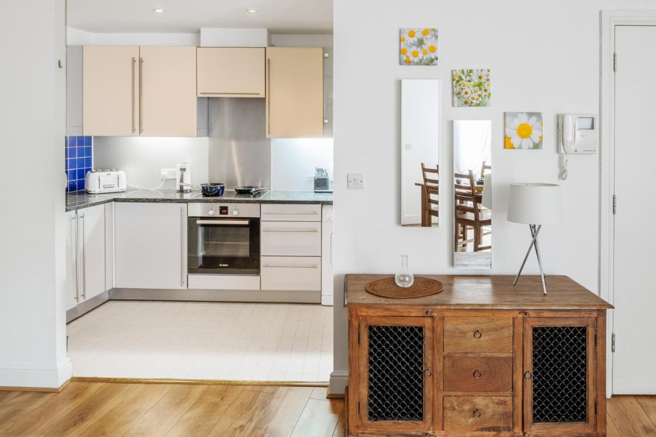 Comfortable And Bright Apartment In Tower Bridge Londres Exterior foto