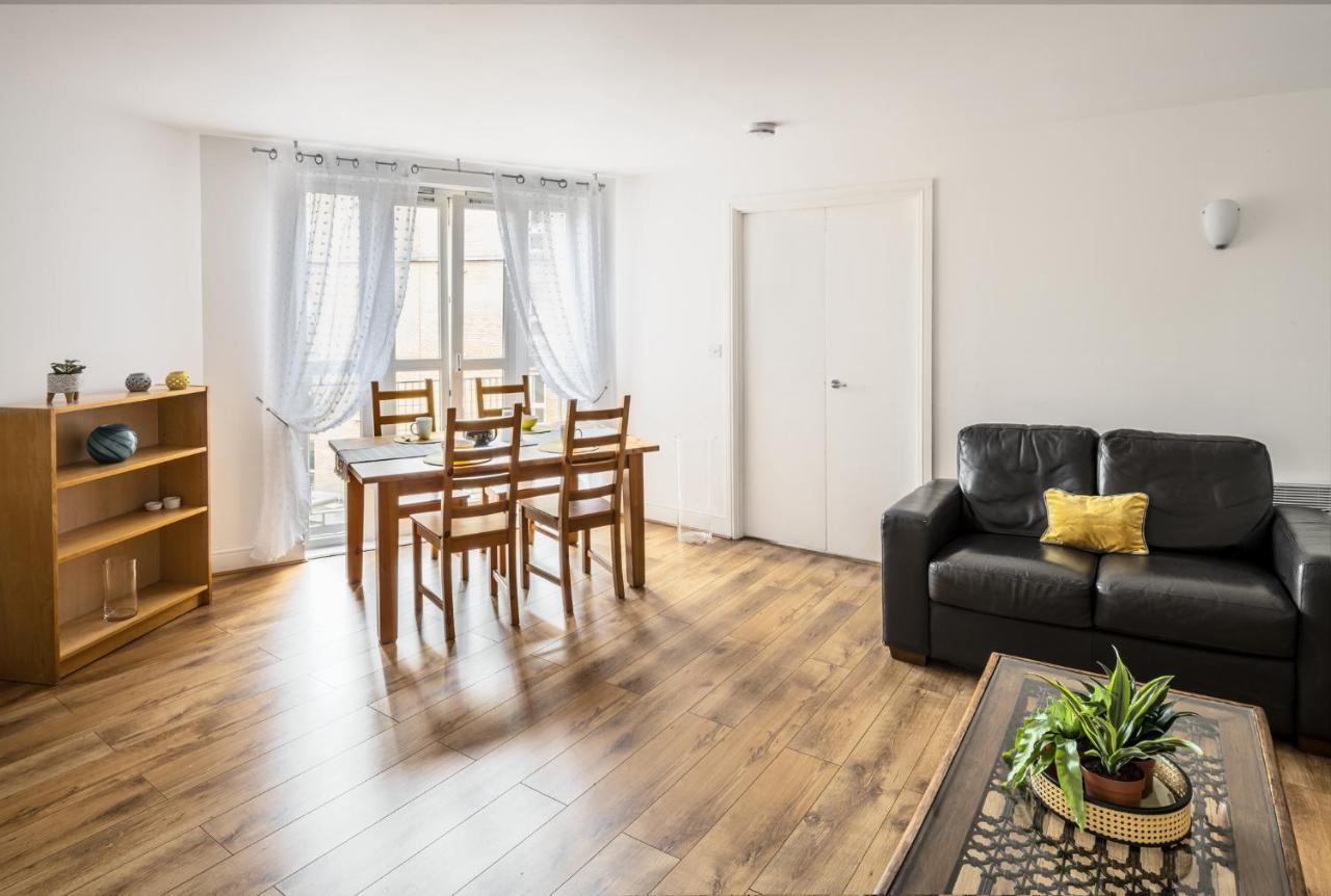 Comfortable And Bright Apartment In Tower Bridge Londres Exterior foto